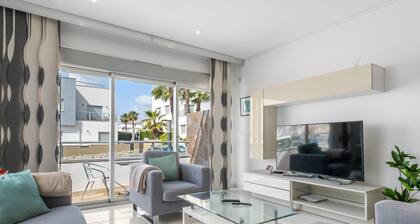 Villa Bahati close to the Beach with Sea View, Shared Pool, Garden, A/C & Wi-Fi