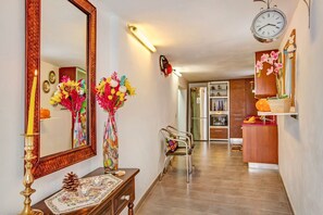 Interior - Holiday Home "Casa del Callejón" with Mountain View, Terrace & Outdoor Shower (Tejeda)