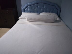 Suíte executiva | Wi-Fi de cortesia, roupa de cama