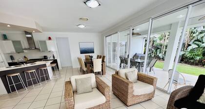 BIG Family home, corporate stays, Bribie Holidays, Sandstone Point Hotel Events!