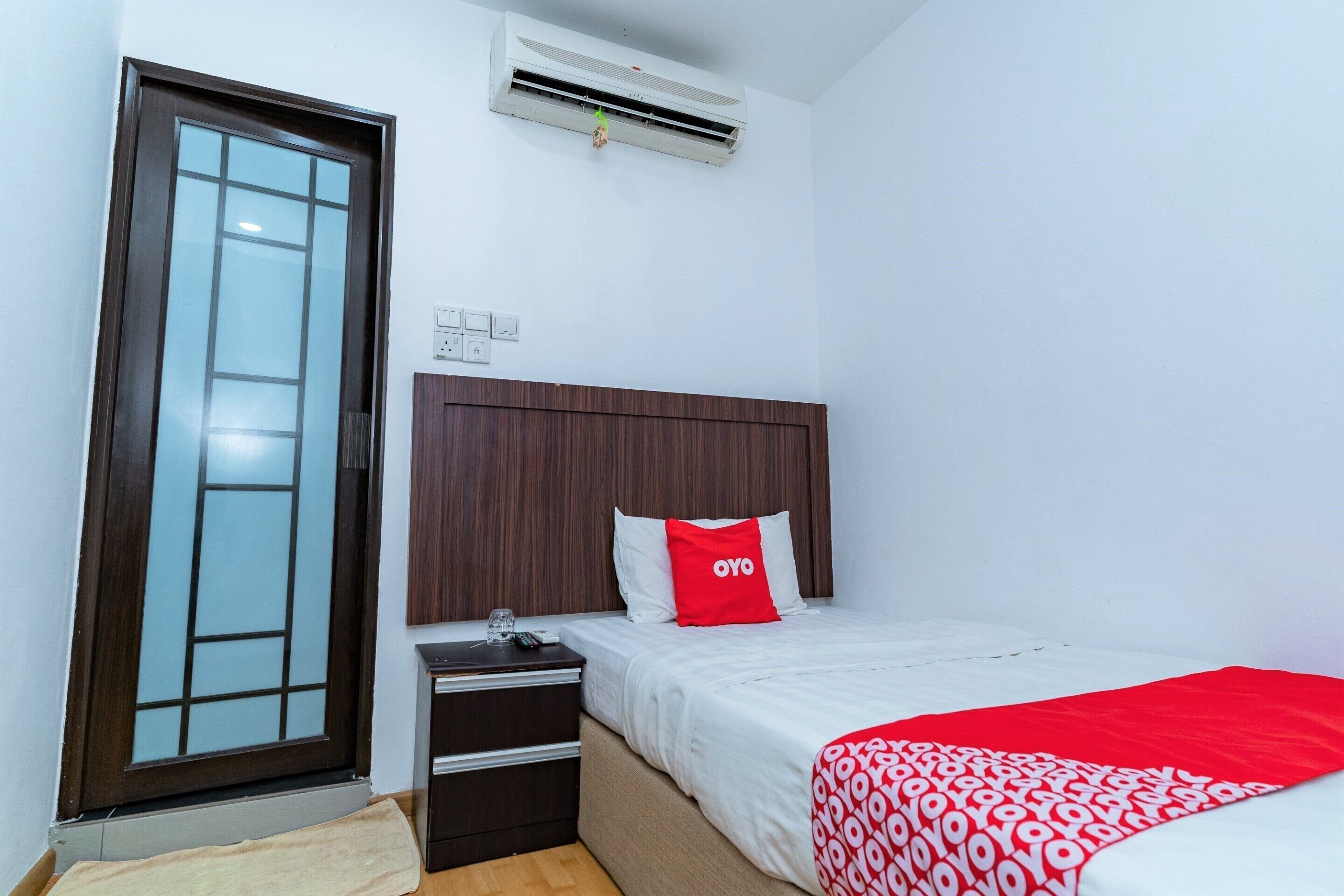 standard single room | free wifi, bed sheets