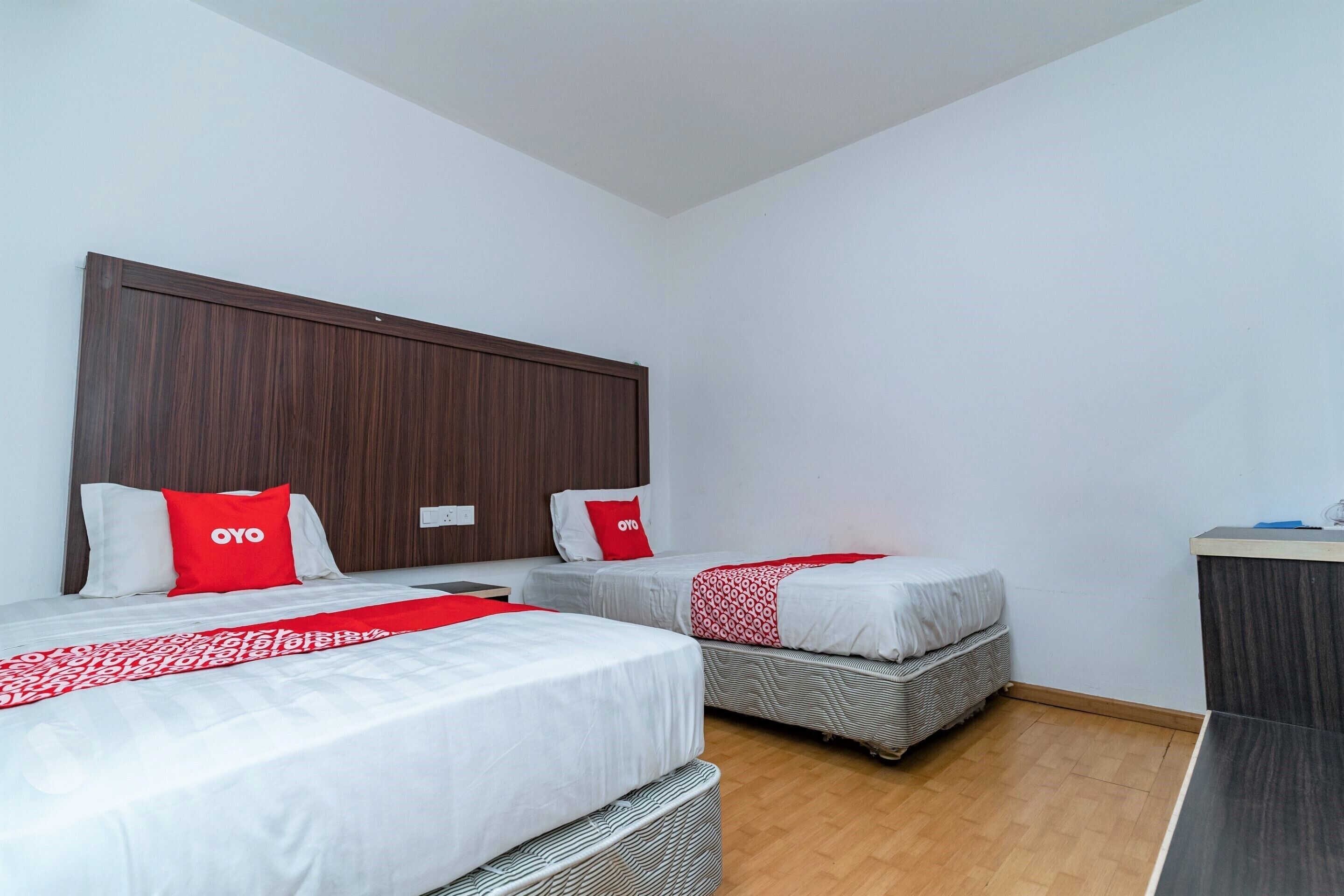 standard twin room | free wifi, bed sheets