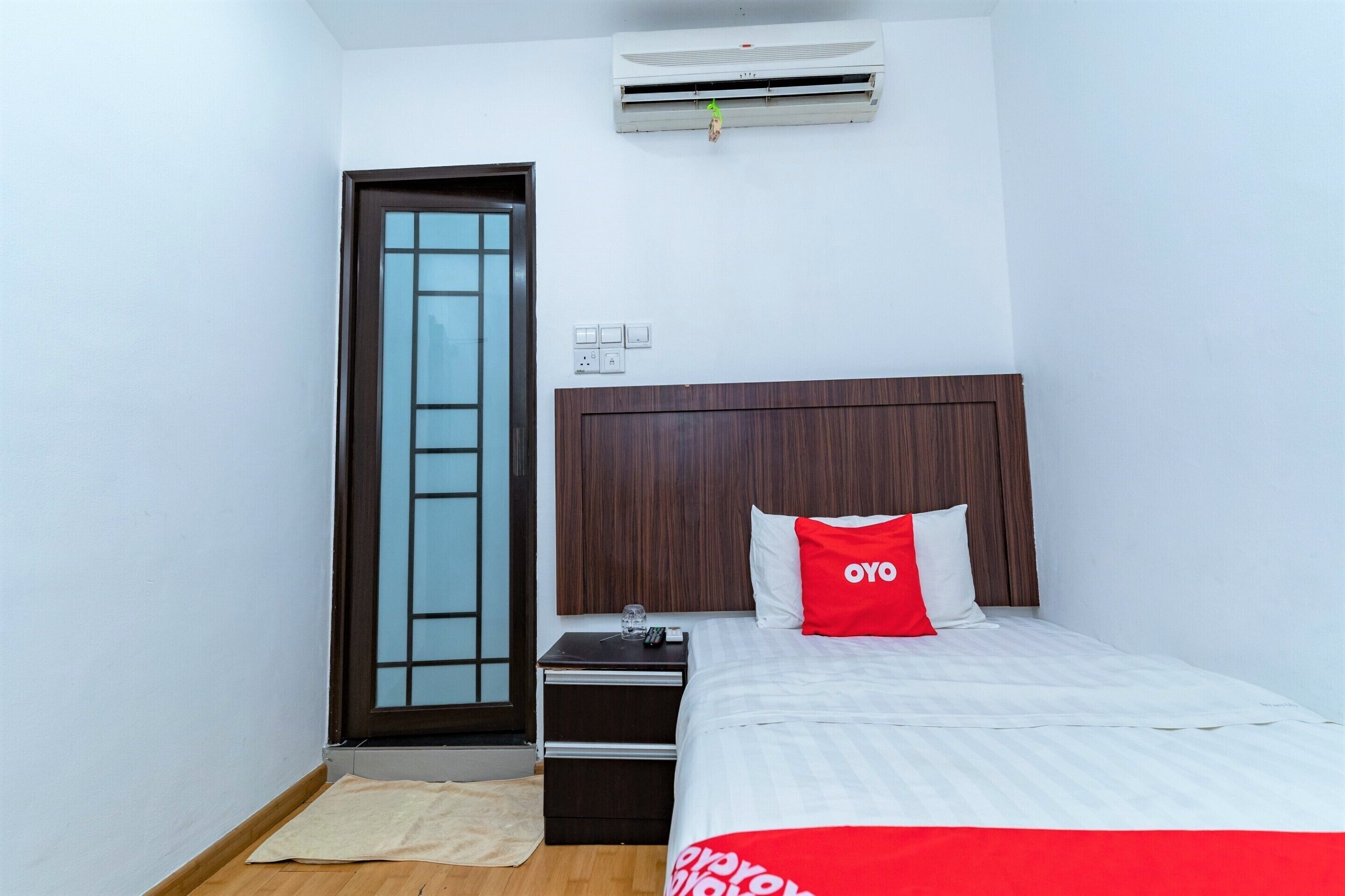 standard single room | free wifi, bed sheets