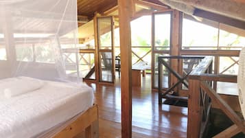 2 Schlafzimmer, BĂŒgeleisen/BĂŒgelbrett, WLAN, BettwĂ€sche