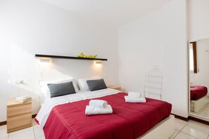 1 bedroom, iron/ironing board, WiFi