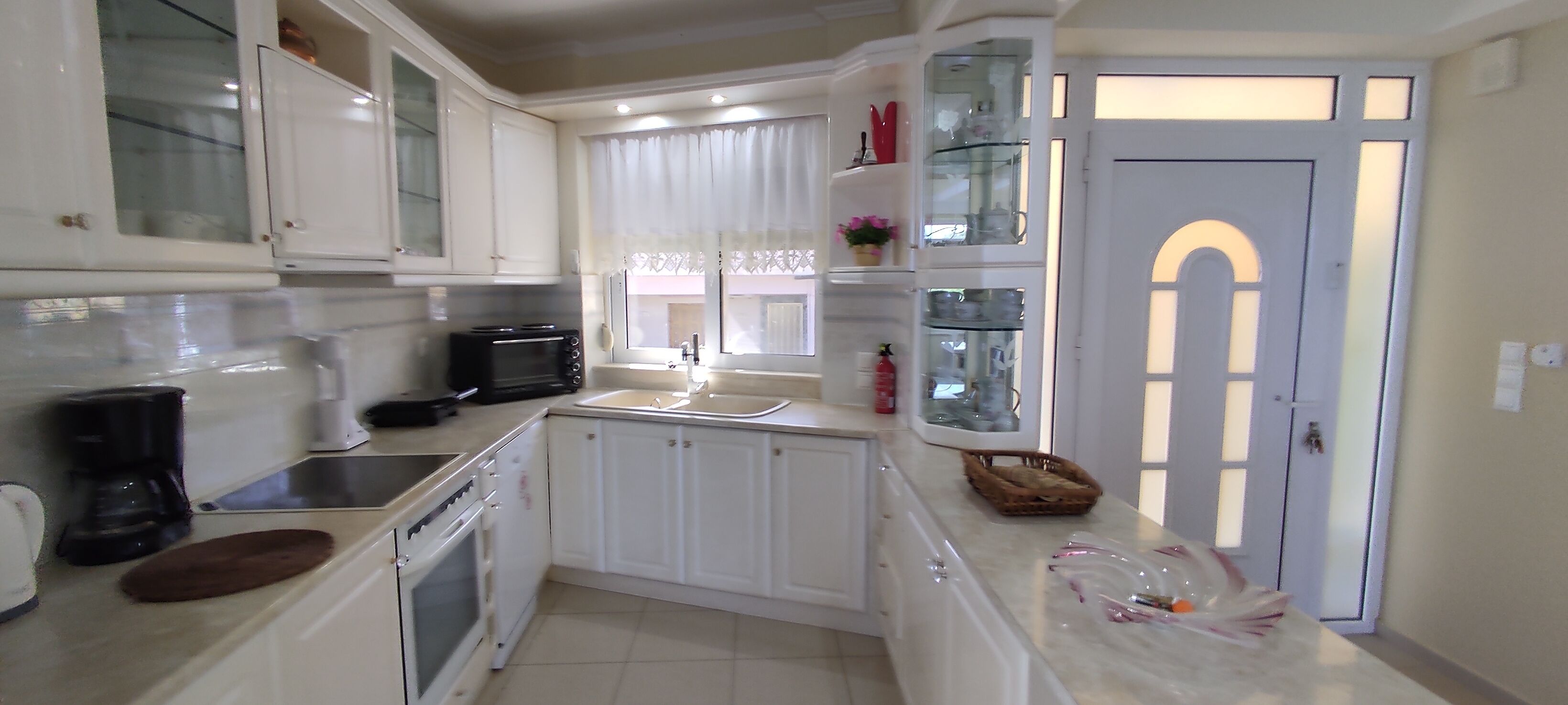 Køleskab, mikrobølgeovn, ovn, opvaskemaskine