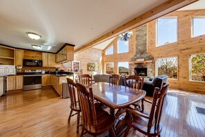 Dining - Sautee Sunrise - Retreat w/Views of Sautee Valley (Sautee Nacoochee)