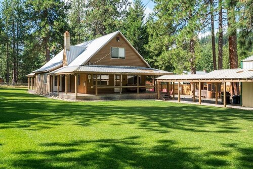 Family-Friendly Mountain Home w/ Hot Tub & Fenced Yard