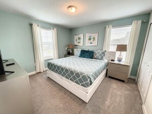 Desk, iron/ironing board, travel cot, free WiFi - DREAM ACRES: Private Pool/Spa, Grill, Resort Entry (Champions Gate)