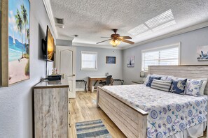 2 bedrooms, desk, iron/ironing board, free WiFi