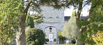 Cedar Cottage in a Exceptional 17th Century Castle in Gascony