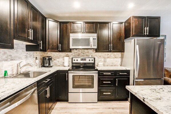 Fridge, stovetop, dishwasher - Mountainside Powderview Condo: Nice Frisco Retreat (Frisco)