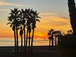 Am Strand, Liegestühle