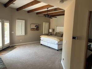 4 chambres, bureau, fer et planche Ă repasser, Wi-Fi gratuit