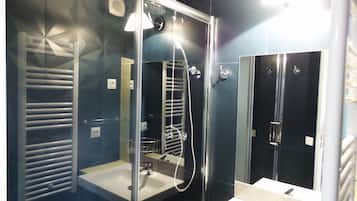 Shower, toilet paper