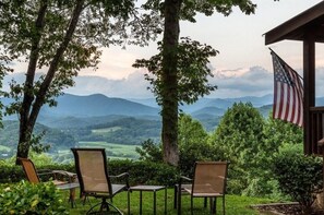 Property grounds - Majestic Mountain Top, Best View in Bryson City! (Bryson City)
