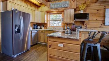 Mikrowelle, Ofen, Herdplatte, Geschirrspüler