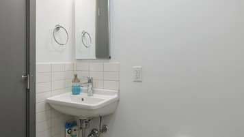 Pyyhkeet, saippua, sampoo