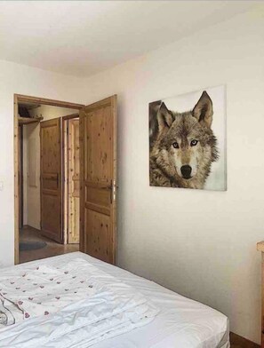 2 Schlafzimmer, Reisekinderbett, WLAN, Bettwäsche