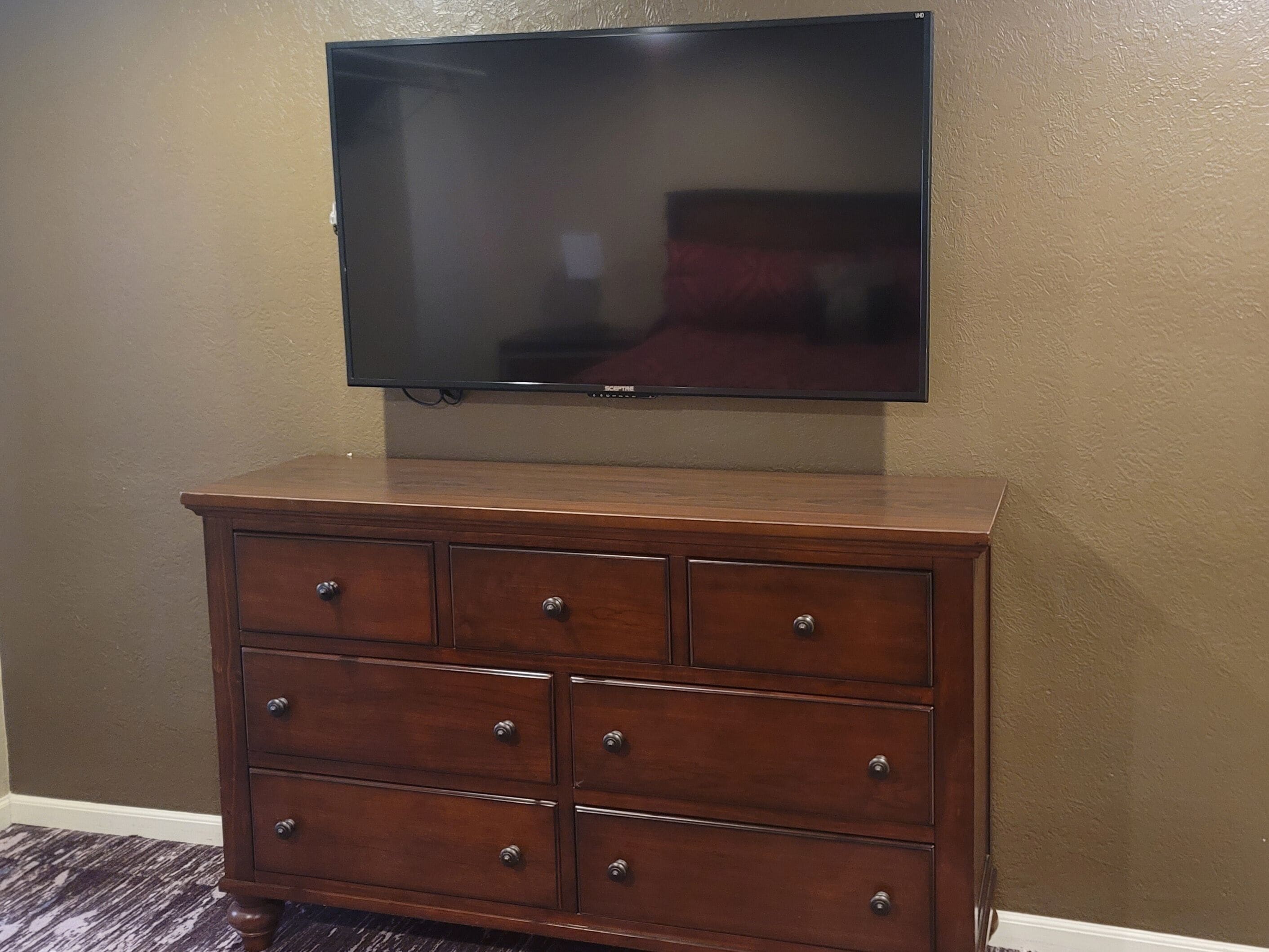 standard single king bed | free wifi, bed sheets