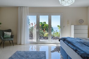 3 slaapkamers, een strijkplank/strijkijzer, babybedden, gratis wifi