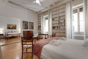 3 habitaciones, tabla de planchar con plancha y wifi gratis 