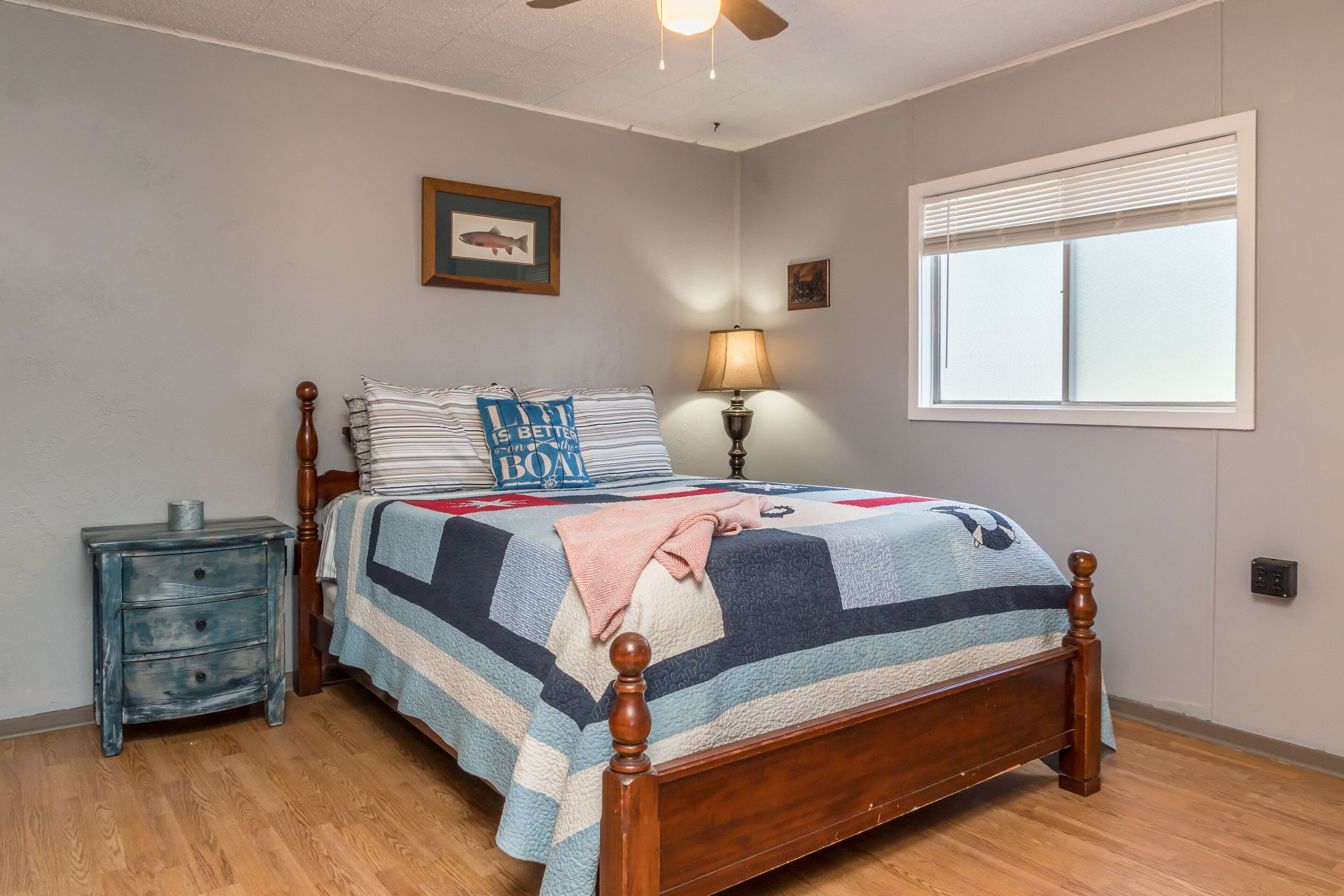 1 bedroom, travel crib, WiFi, bed sheets