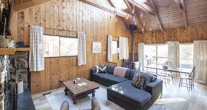 Idy Hideaway: Picturesque Mountain Cabin in Perfect Location