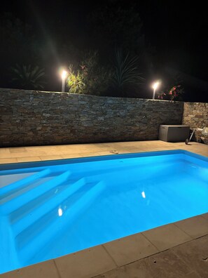 Piscine extérieure, piscine chauffée