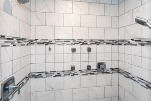 Combined shower/tub, hair dryer, towels, soap