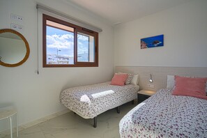 3 bedrooms, free WiFi, bed sheets - Apartamento La Gaume (Mar de Pulpi) (San Juan de los terreros)