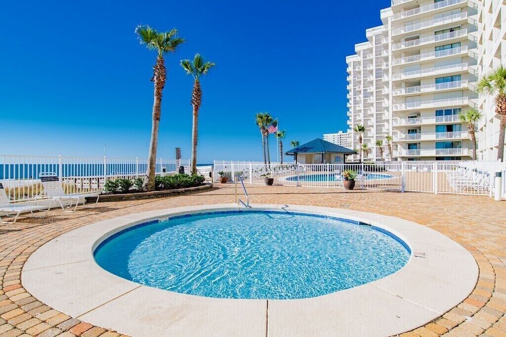 Innenpool, beheizter Pool