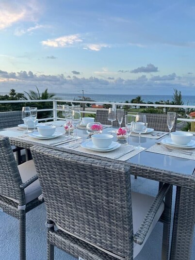 SBS Seaview Villa - 5 bed/4bath with Private Pool and 5 min from Excursions