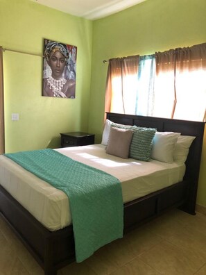 2 bedrooms, in-room safe, iron/ironing board, free WiFi