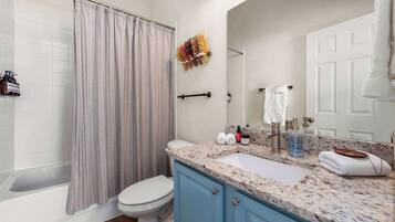 Full Bathroom with Towels and High Water Pressure located in both bedrooms upstairs