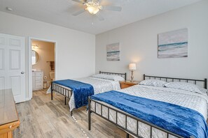 3 bedrooms, free WiFi, bed sheets - Relaxing 3-Bedroom Condo Overlooking Golf Course (Myrtle Beach)