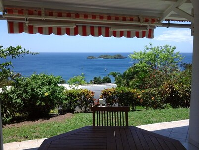 GITES + SWIMMING POOL AND SPA, 5 Mn FROM MALENDURE BEACH AND VIEW OF THE PIGEON ISLANDS  