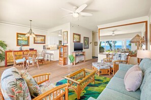 Smart TV, DVD player - Lae Nani 514 is Closest to the Beach. Walk Out Your Door a Few Steps, You are at the Ocean! (Kapaʻa)