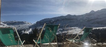 MAGNIFICENT APT -TERRACE AND BREATHTAKING VIEW OF THE CIRQUE DE FLAINE ALT. 1800M 