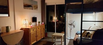 Oceanfront studio above the pines