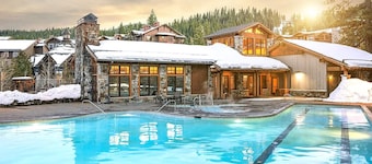 Beautiful ski in / ski out resort with ski valet