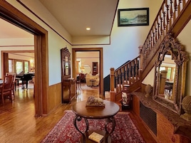 Sisään- ja uloskirjautumisautomaatti