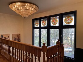 Plasma TV, streaming services