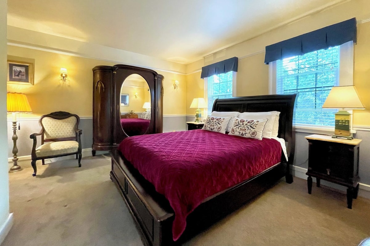 Superior dubbelrum | Individuell inredning, unika möbler, skrivbord och gratis wi-fi