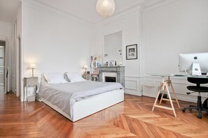 4 bedrooms, WiFi, bed sheets