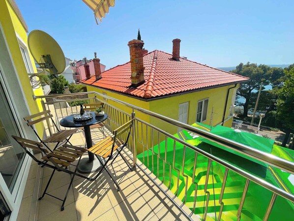 Property grounds - Holiday apartment mit Meerblick (Dramalj)