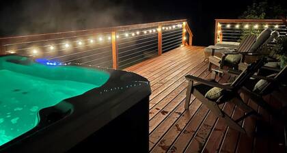 Ski/Lake house for all seasons- Minutes to all