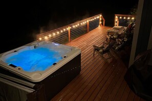 Terrace/patio - Ski/Lake house for all seasons- Minutes to all (Wilmington)