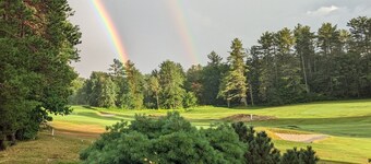 Shaker Bear Guest House- Sleeps 6: 1 King bed, 1 Queen & 2 twins, 2 Full bath's