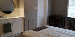 Desk, free WiFi, bed sheets